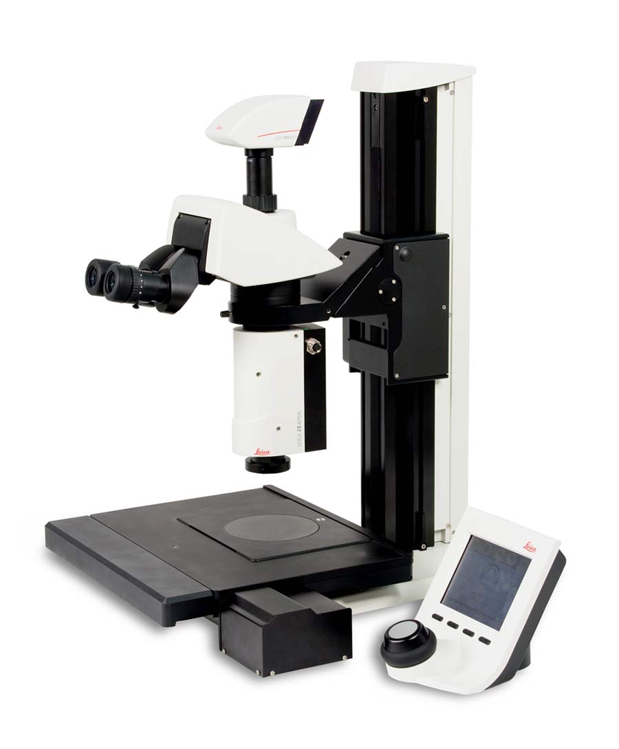 Motorized zoom, iris diaphragm and fine focus for fast reproducible imaging.