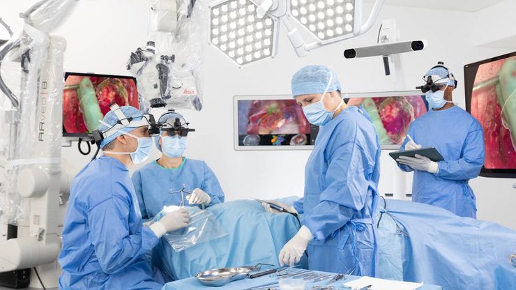 Evolved ARveo and MyVeo in Operating Room