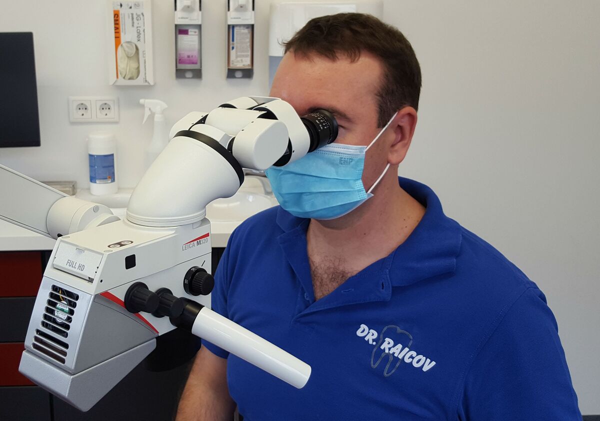 The Dental Microscope in Endodontics | Learn & Share | Leica Microsystems