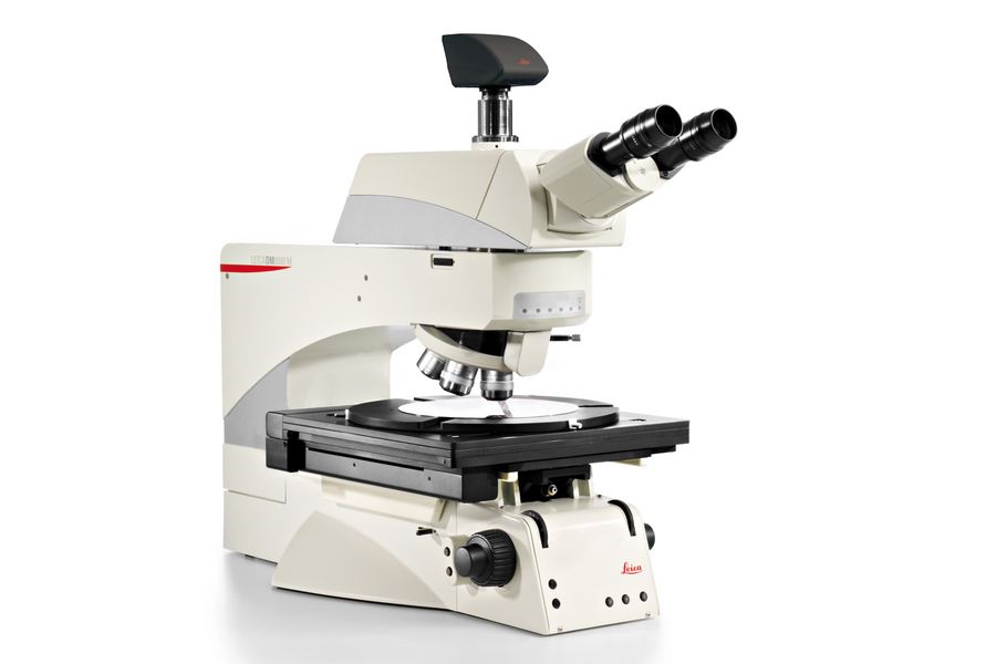 The DM8000 M motorized microscope is a useful solution for daily advanced inspection of wafers, high wafer throughput, and inspection by multiple users using the same microscope.