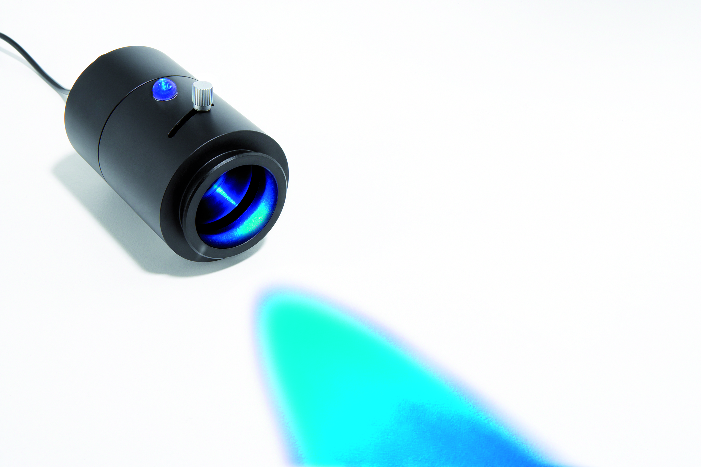O confortável Leica FLUO SFL100 aumenta a eficiência da microscopia de fluorescência FITC.