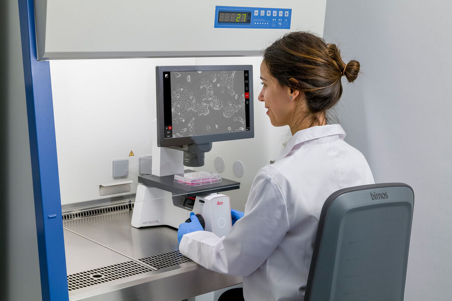 Mateo TL placed inside a laminar flow hood for convenience when doing cell culture. 