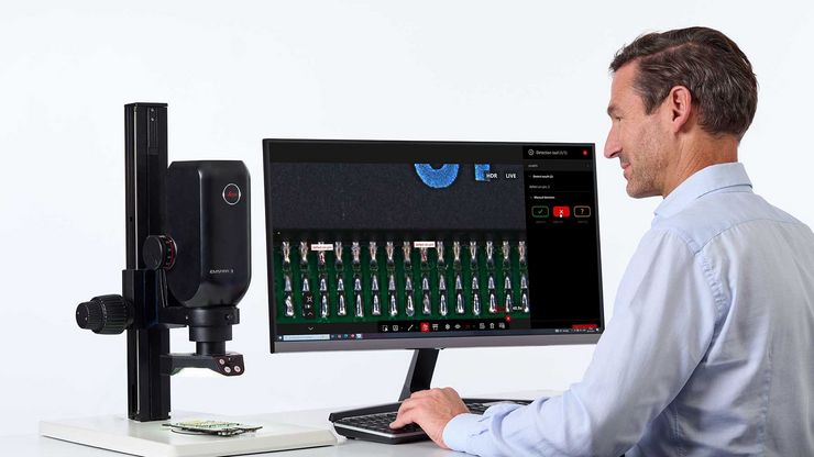 AI-powered inspection performed directly on-site with no need for a cloud connection. 