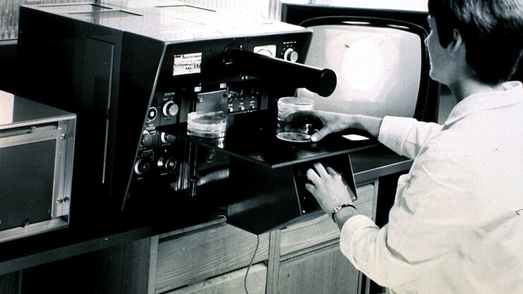QTM B, 1963, the first commercial automated image analysis system for microscope images, based on a TV camera and developed by Metals Research in Cambridge, England.