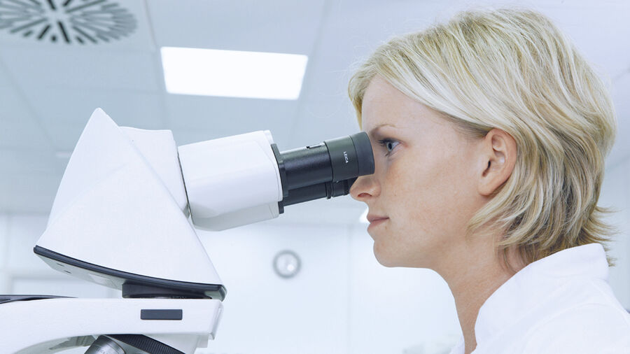 Operators can maintain a comfortable position while working using an ergonomic microscope setup. 