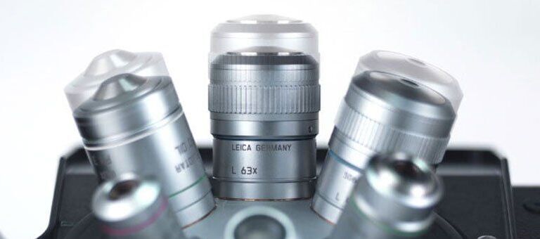12 mm travel range of the Leica DMi8 Focus Drive.