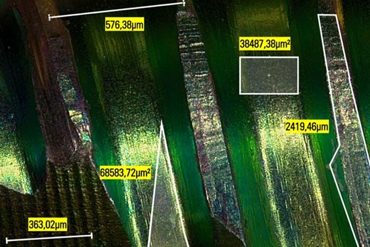 Image of a bone screw with measurements.