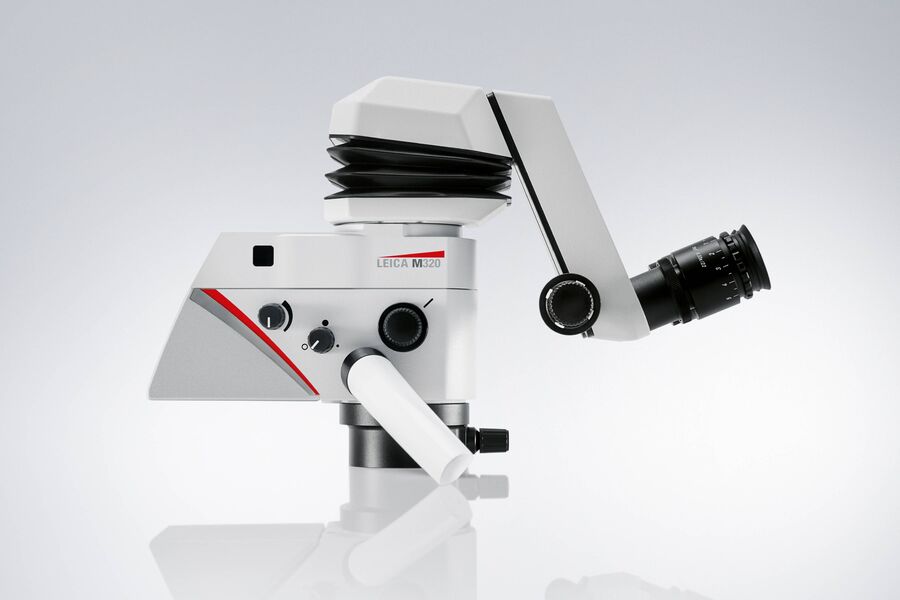 M320 dental microscope with ultra-low binoculars. Work in a more compact position with your body and arms closer to the operating field.