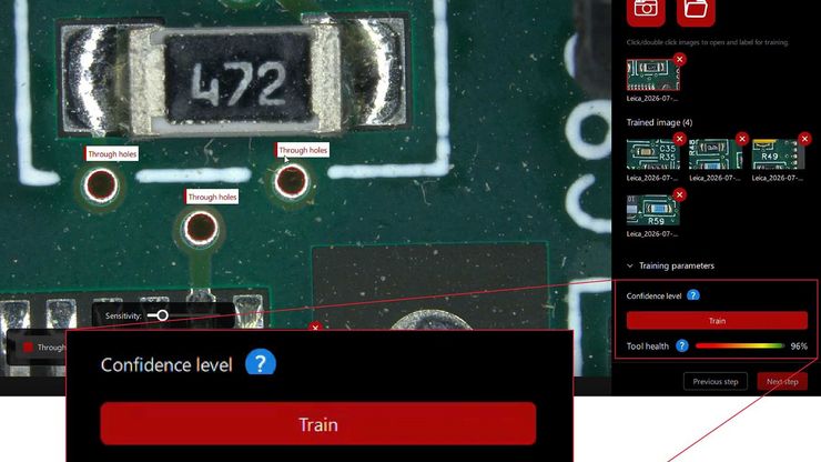 The readiness of the AI models is indicated in percentage directly on the screen. 