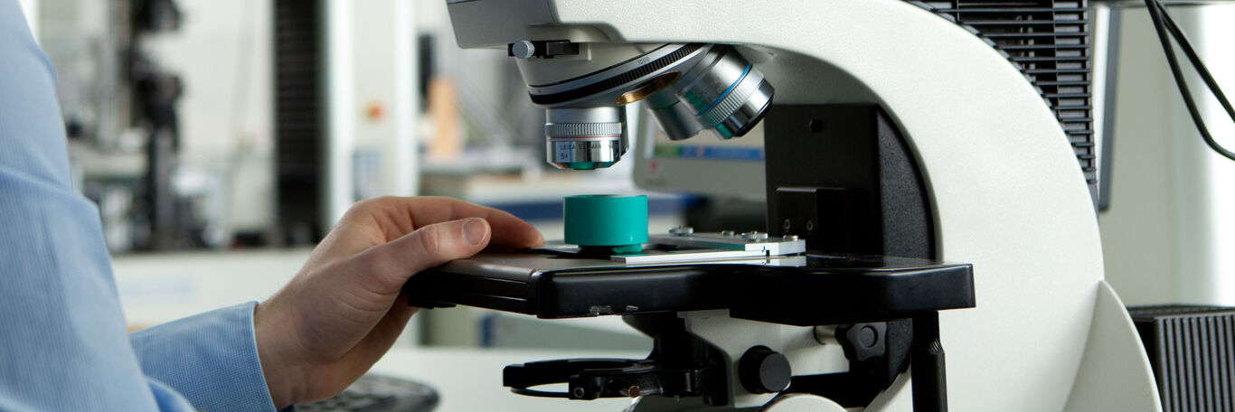 Upright Microscopes | Products | Leica Microsystems