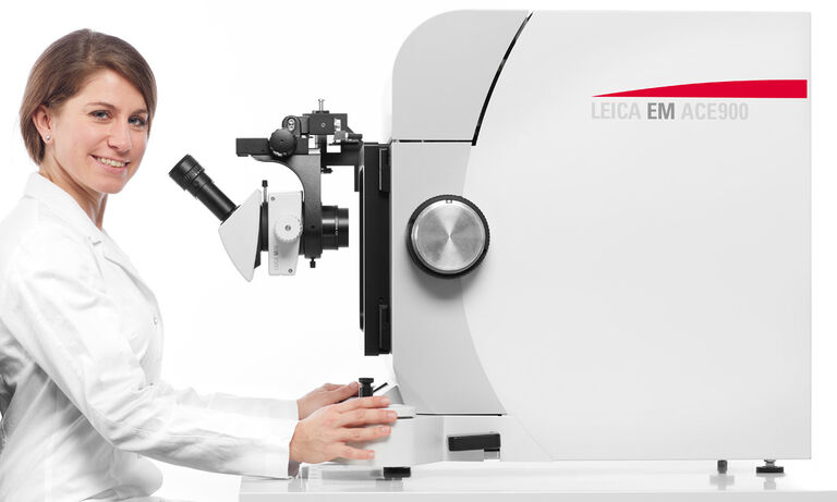 Der Leica EM ACE900 macht die Gefrierbrech- und Gefrierätztechnologie zu einer routinemäßigen Anwendung in Ihrem Labor.