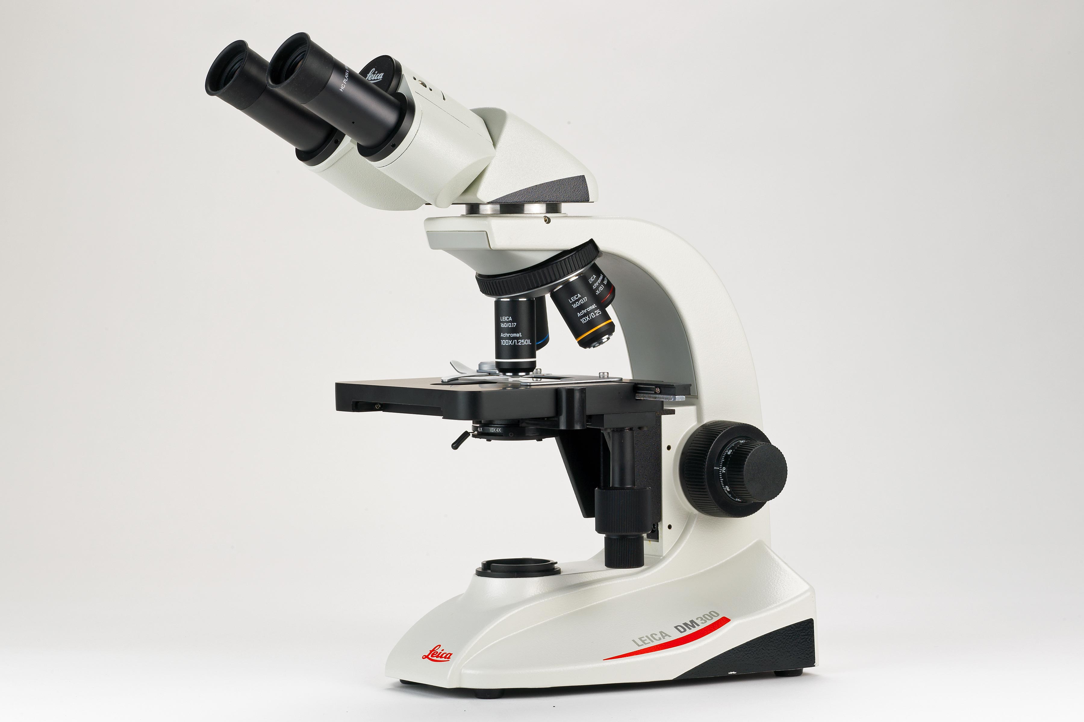 Microscope pour enseignement